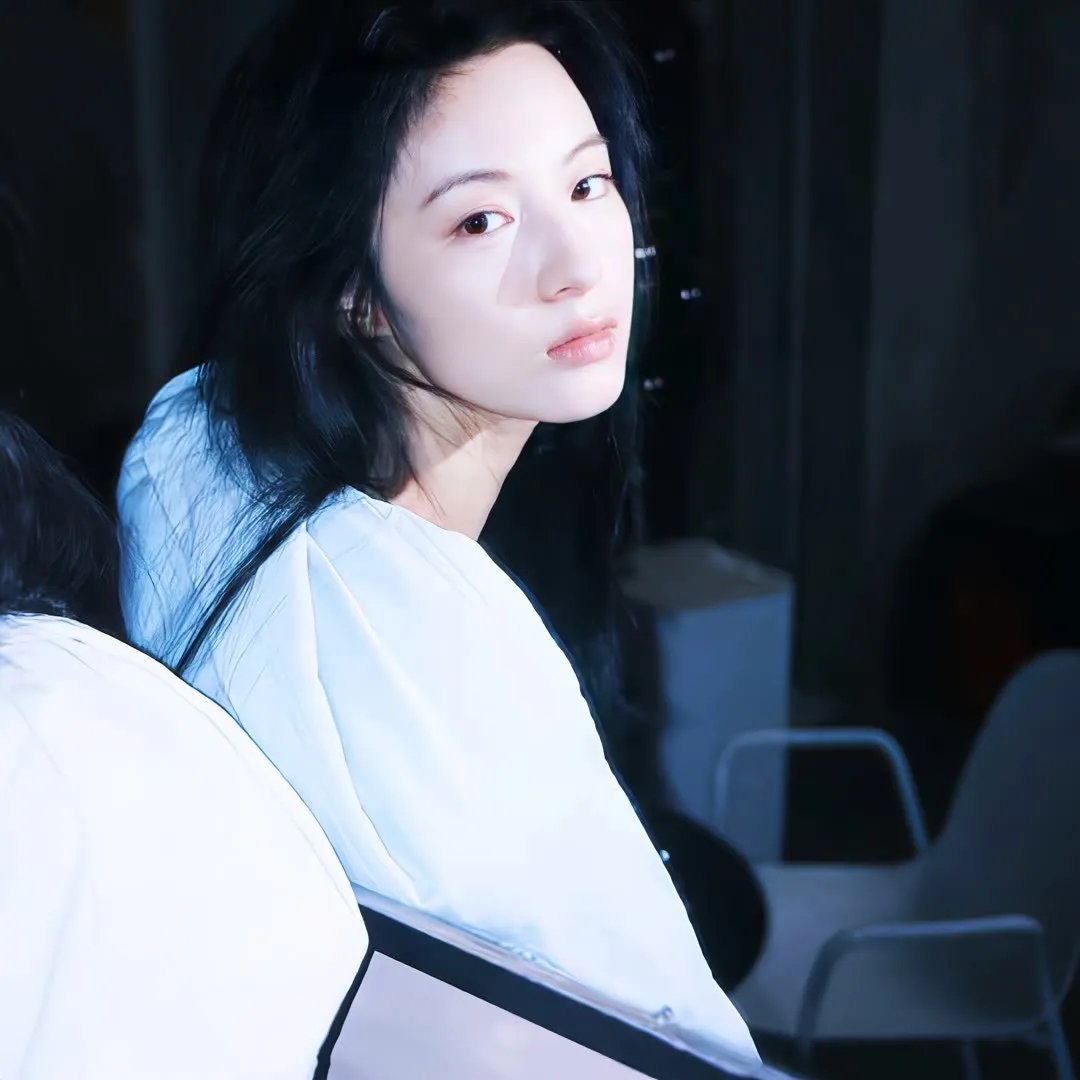 并非这个世界